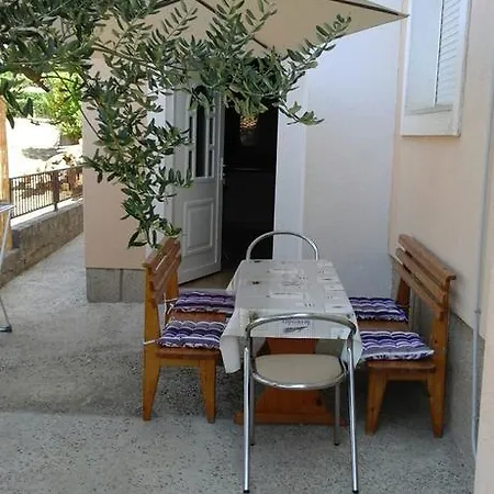 Andrije Buvine Apartments