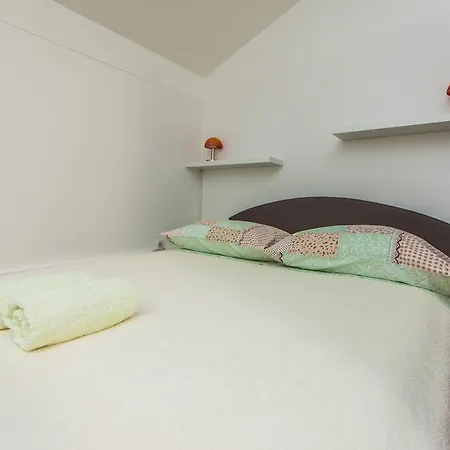 Lägenhet Andrije Buvine Apartments
