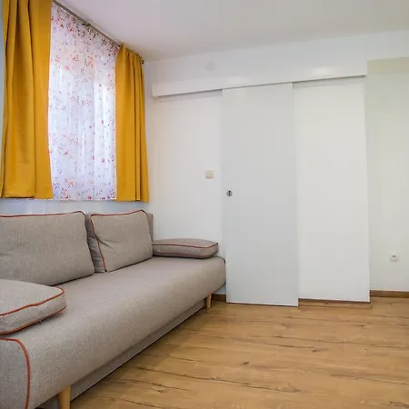 Apartment Andrije Buvine Apartments