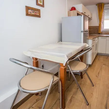 Andrije Buvine Apartments