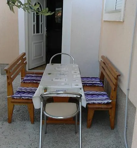 Appartement Andrije Buvine *